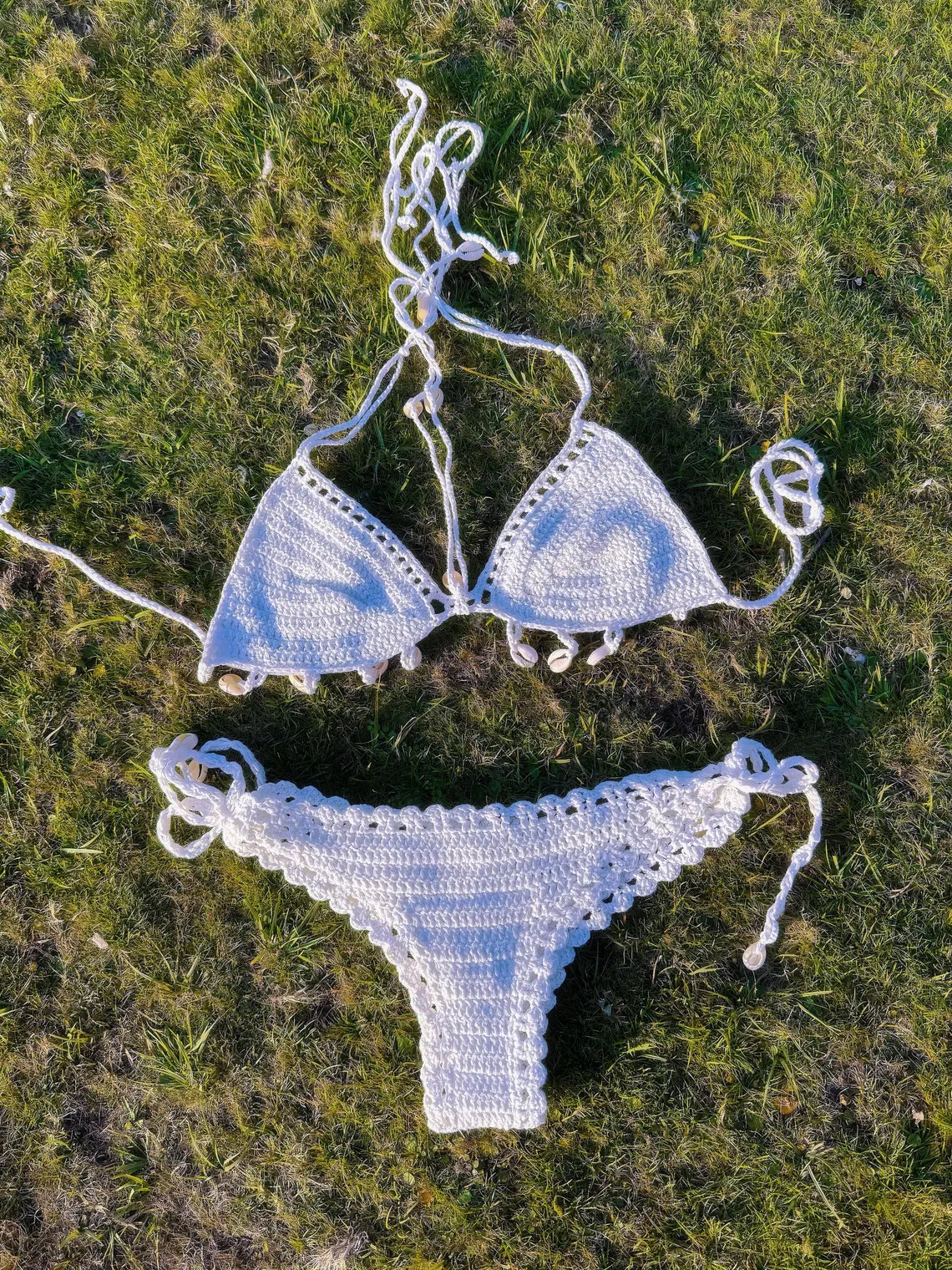Boho Beach Babe: Beige Hand-Knit Seashell Bikini – Handmade, Boho Swimsuit, Festival Outfit, Beachwear, Summer Swimwear, Party Outfit.